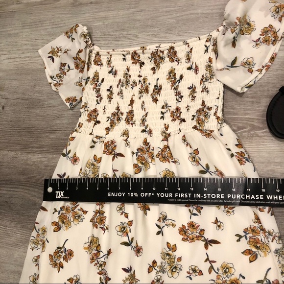 Socialite Shoulder Maxi Dress - Picture 7 of 8